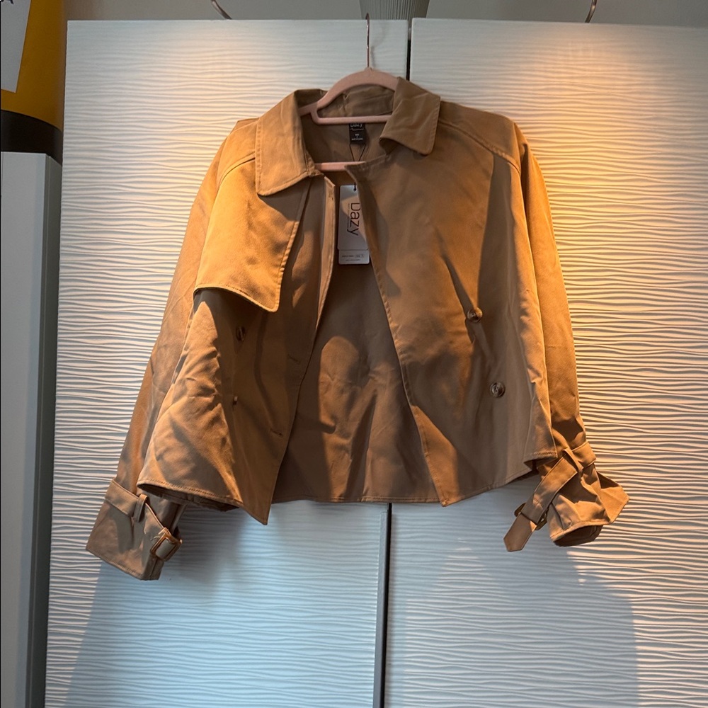 Elegant Tan Trench Coat for Women
